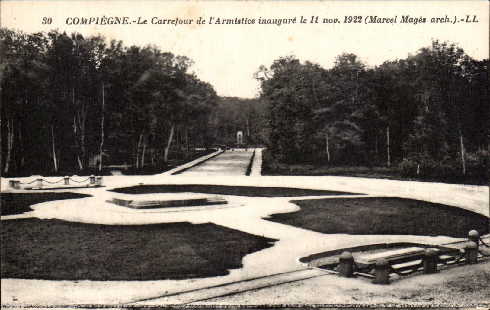 CPA Compiegne Le Carrefour De L'armistice Militaria 