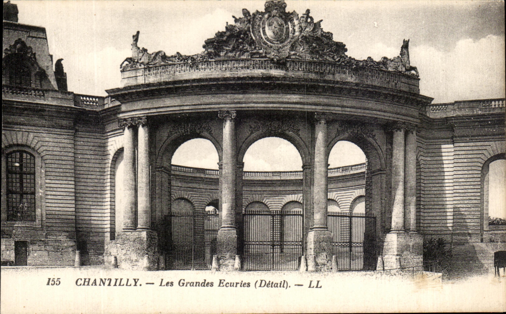 Chantilly — Les Grandes Écuries (Détail) — LL