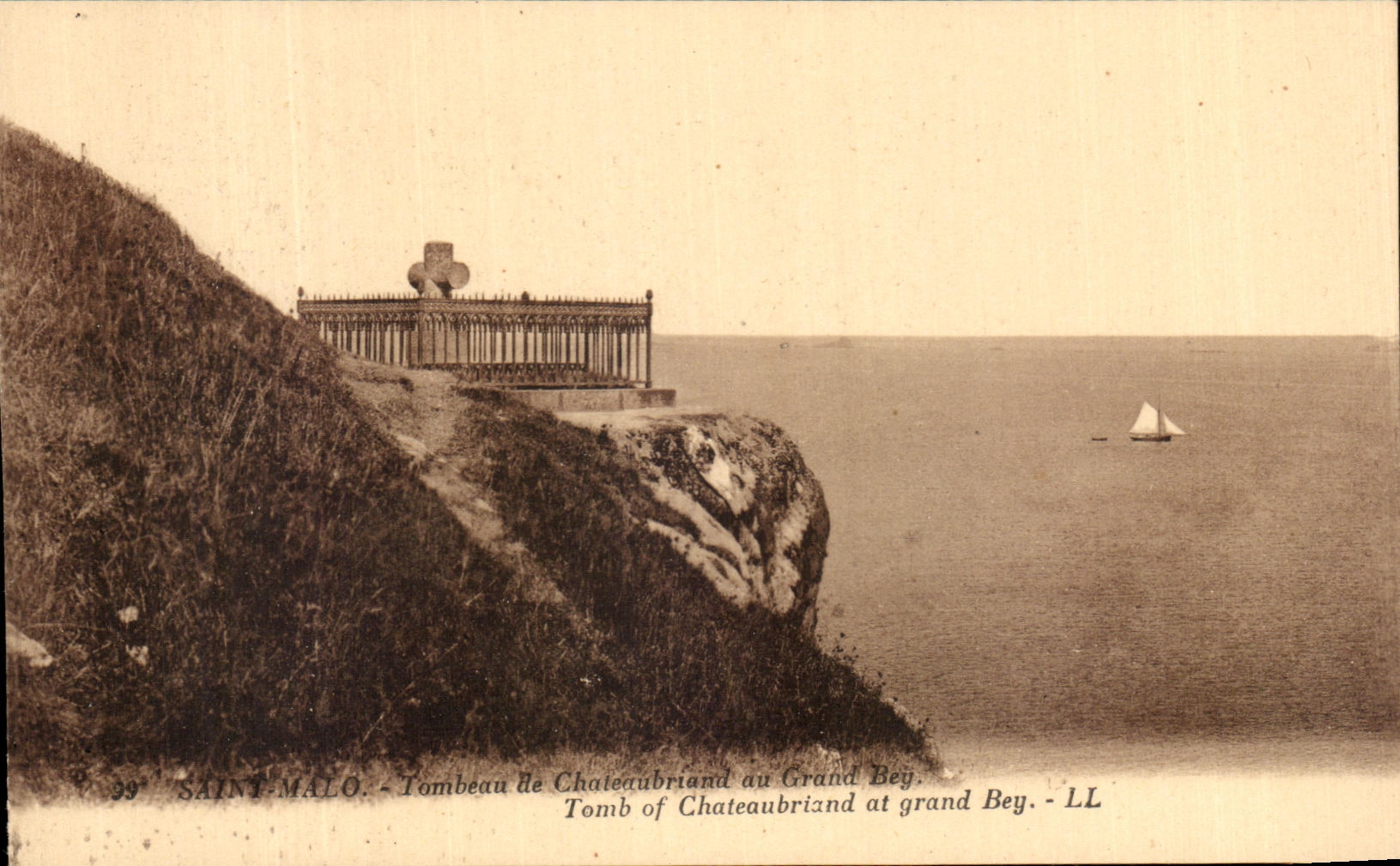 Saint-Malo - Tombeau de Chateaubriand au Grand Bey - LL