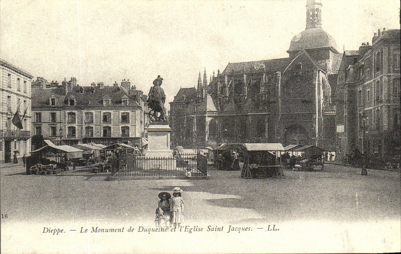 REPRO Dieppe Le Monument de Duquesne et l'Eglise Saint Jacques