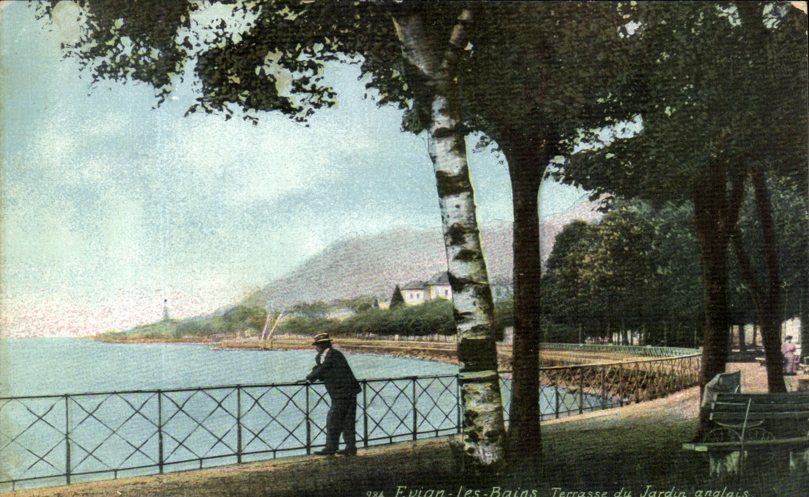 CPA Evian les Bains Terrasse du jardin anglais 