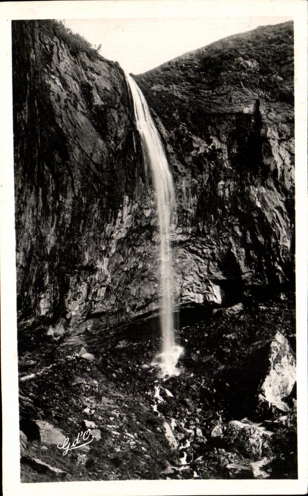 CPA L'Auvergne Le Mont Dore La Grande Cascade
