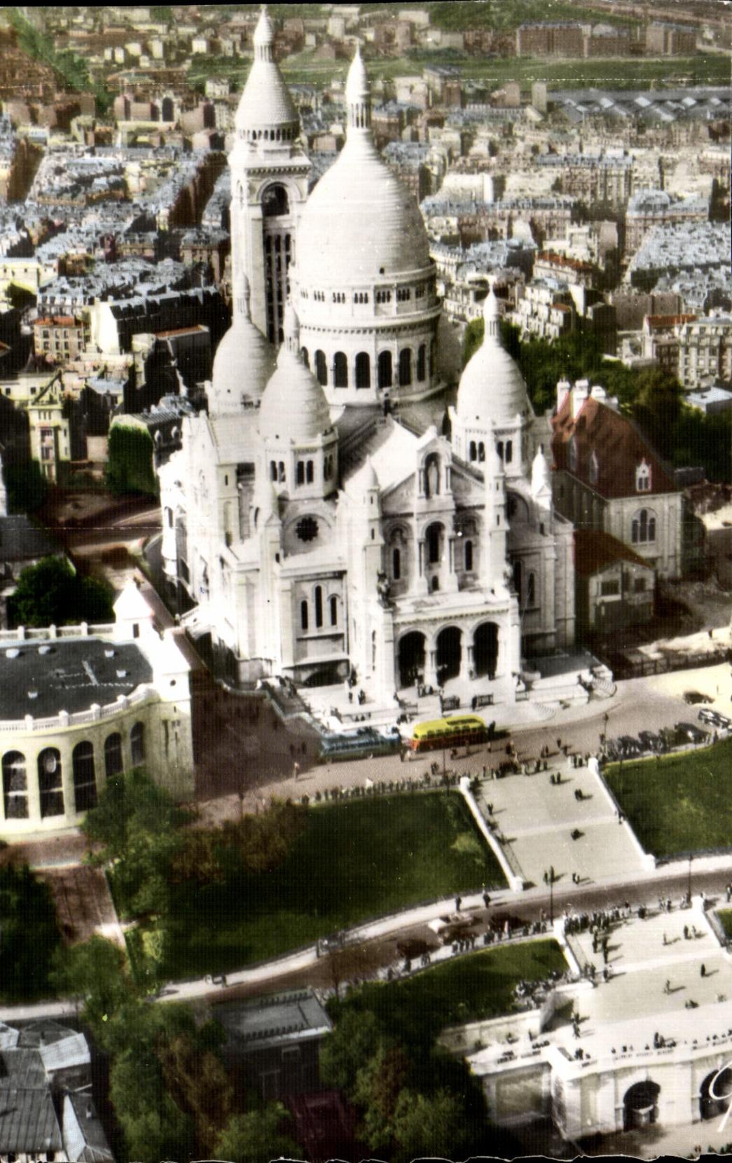 Halfmoderne ansichtkaart De Basiliek van het Heilig Hart van Montmartre