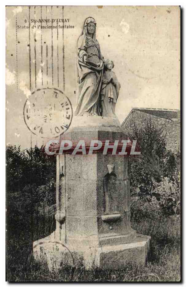 CPA Ste Anne D'Auray Statue de l' ancienne fontaine