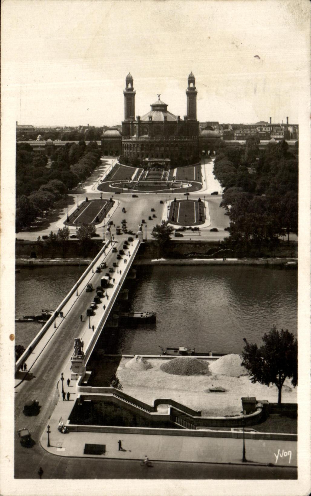 CPA Paris En Flanant Le Pont D'Iena et le Palais du Trocadero