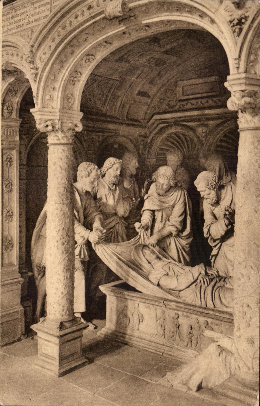 CPA Les Saints De Solesmes Les Personnages Du Chevet Au Tombeau De La Vierge