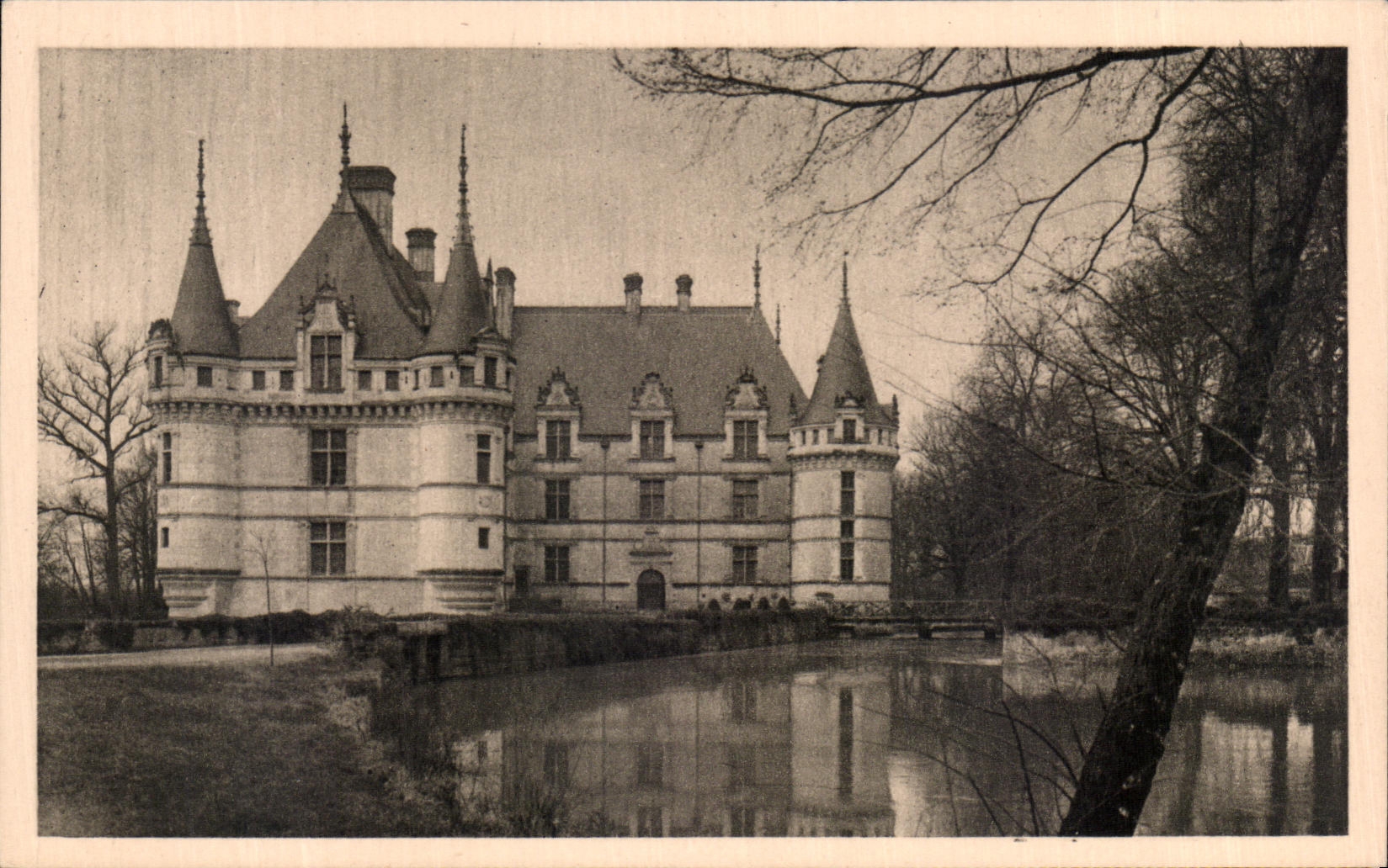 CPA Chateau d'Azay Le Rideau Face Est