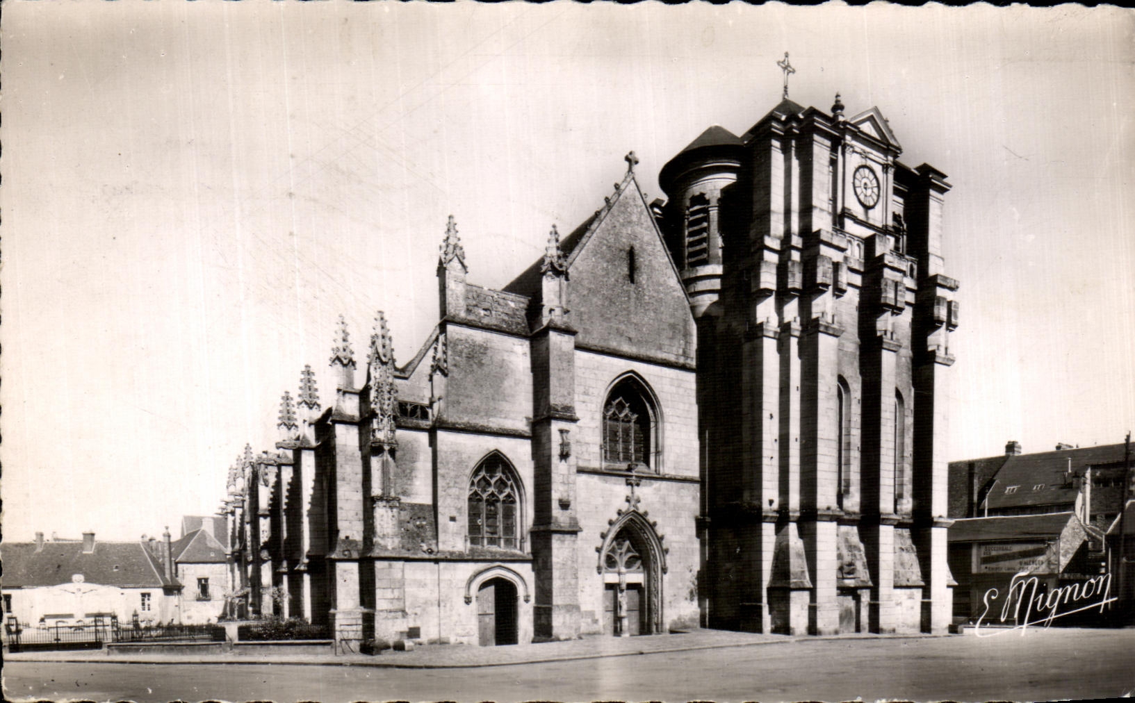 CPA Mortagne au Perche L'Eglise Notre Dame