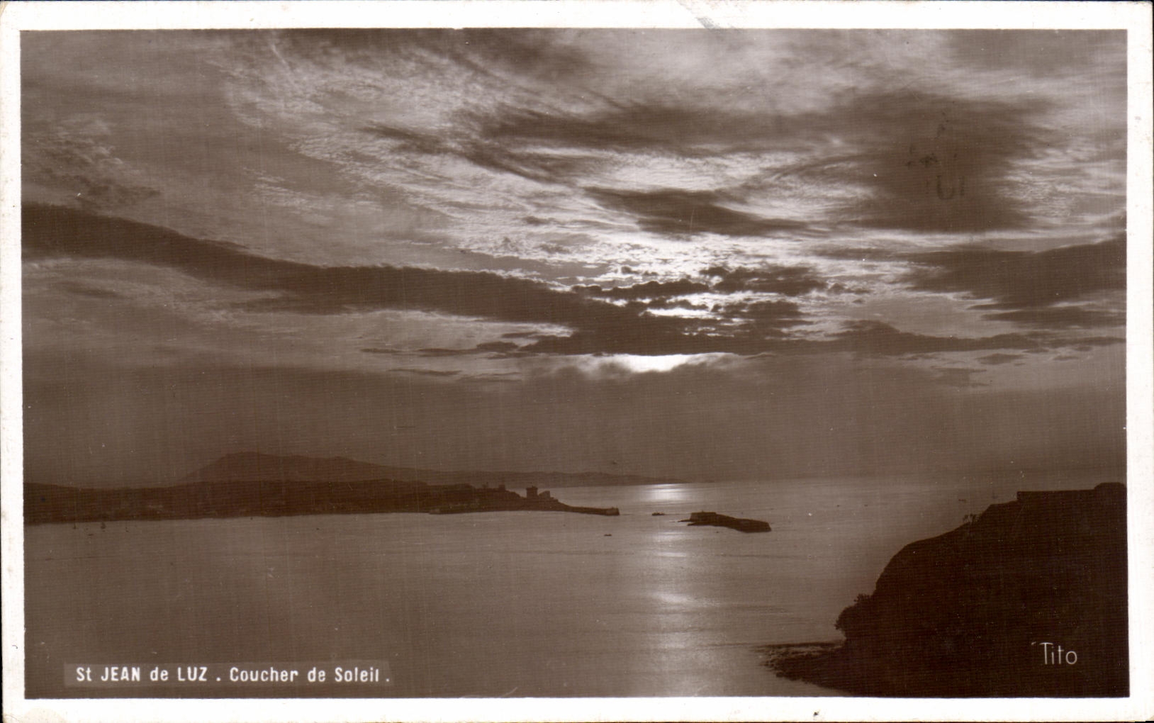 St Jean de Luz — Coucher de Soleil — Tito