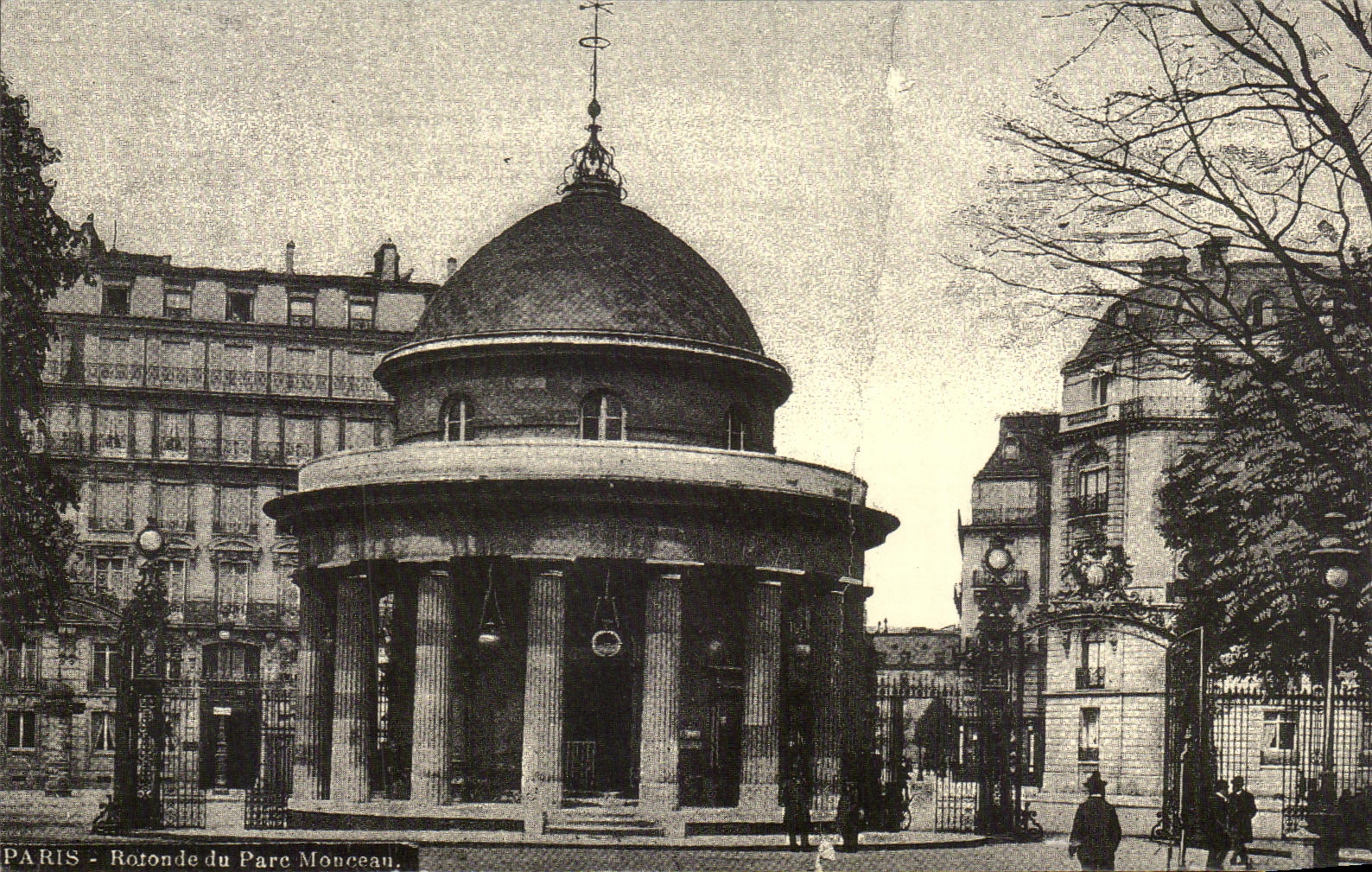 REPRO Paris Rotonde du Parc Monceau
