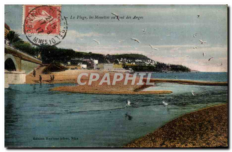 CPA La Plage Les mouettes Au Pont Des Anges Nice