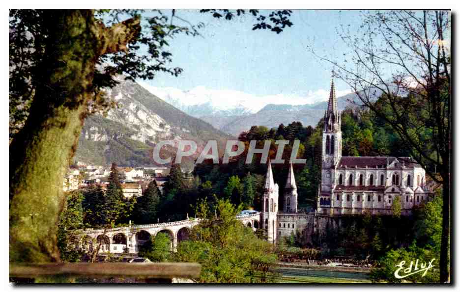 CPSM Lourdes La Basilique Et Le Pic Du Jer