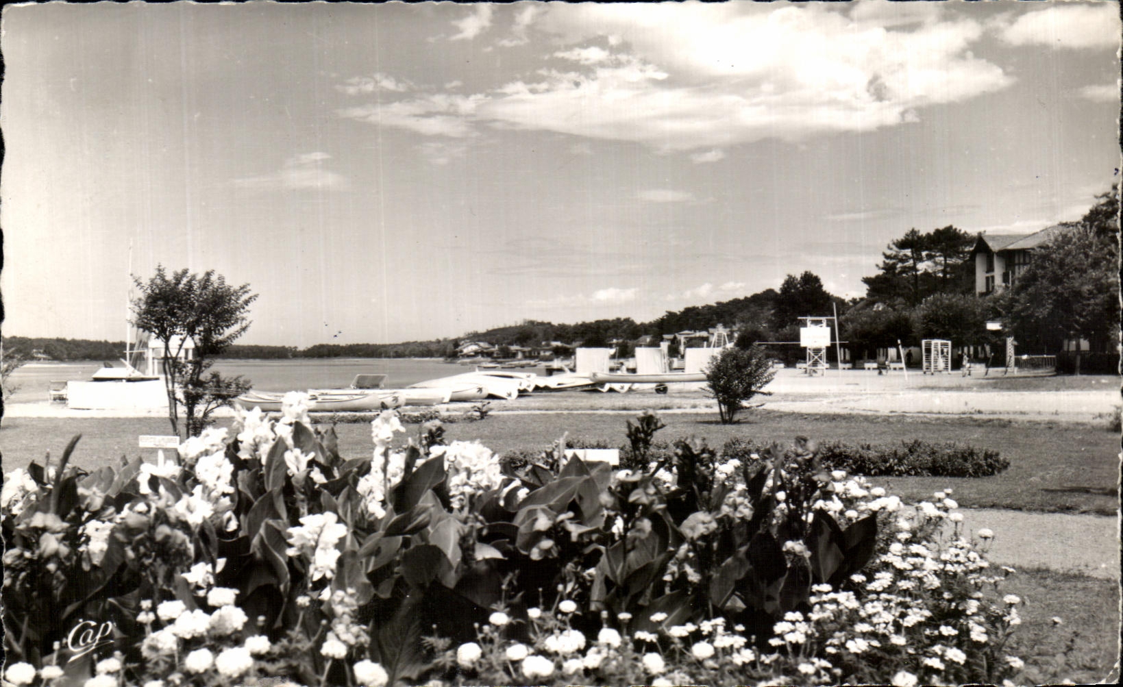 Hossegor — Le Lac, la Plage et les Jardins — C.A.P. 710