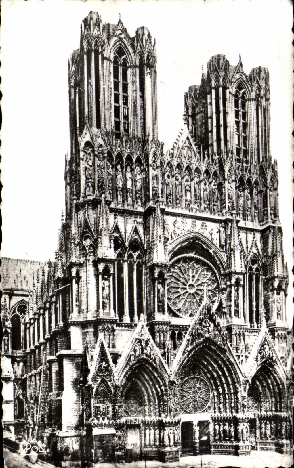 CPSM Reims La Cathedrale avant la Grande Guerre