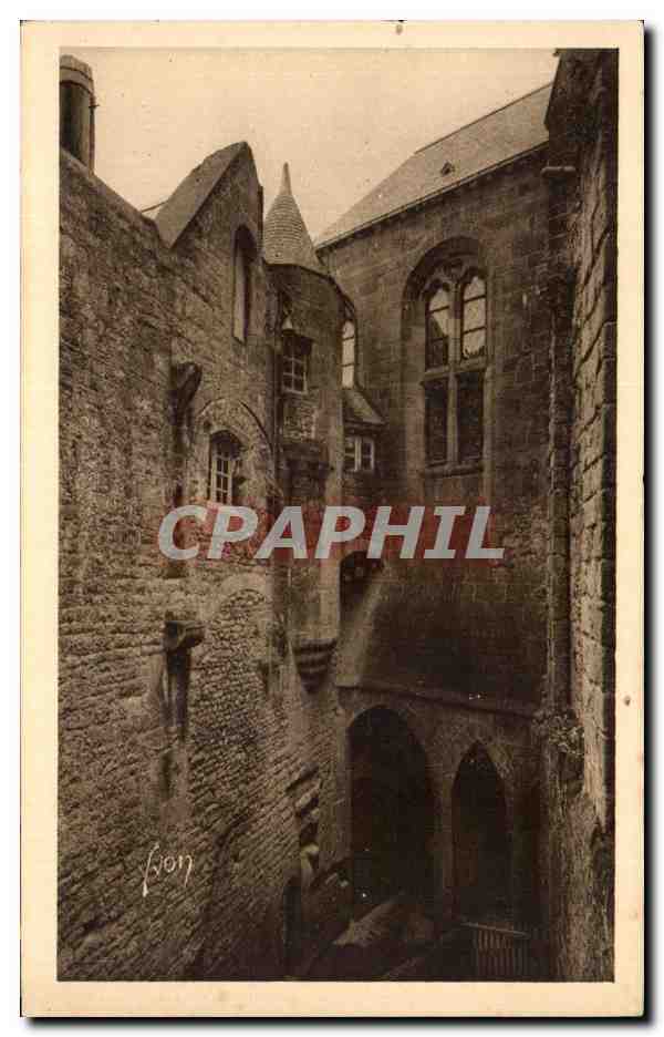 CPA Mont St Michel Cour de la Merveille Salle Belle Chaise