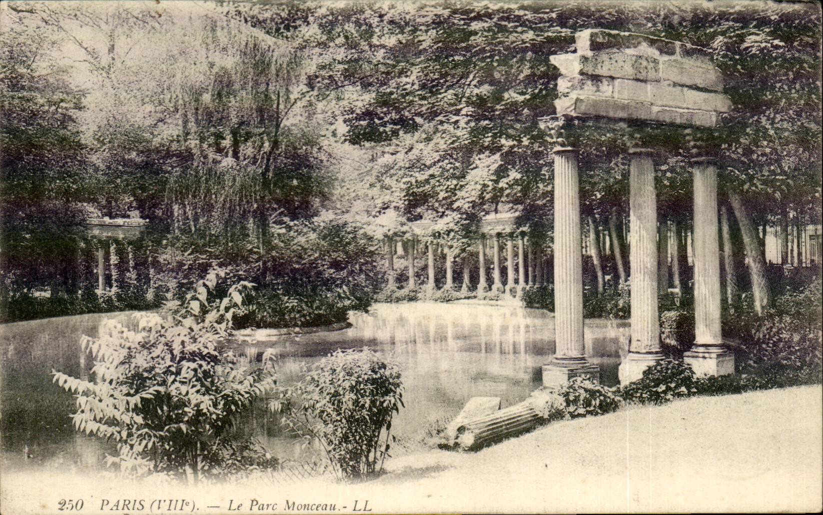 CPA Paris Le Parc Monceau