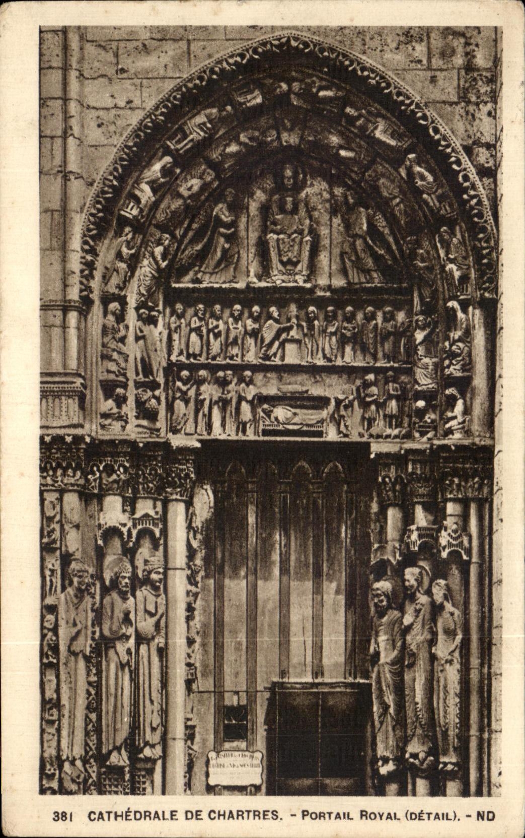 CPA Cathedrale De Chartres Portail Royal