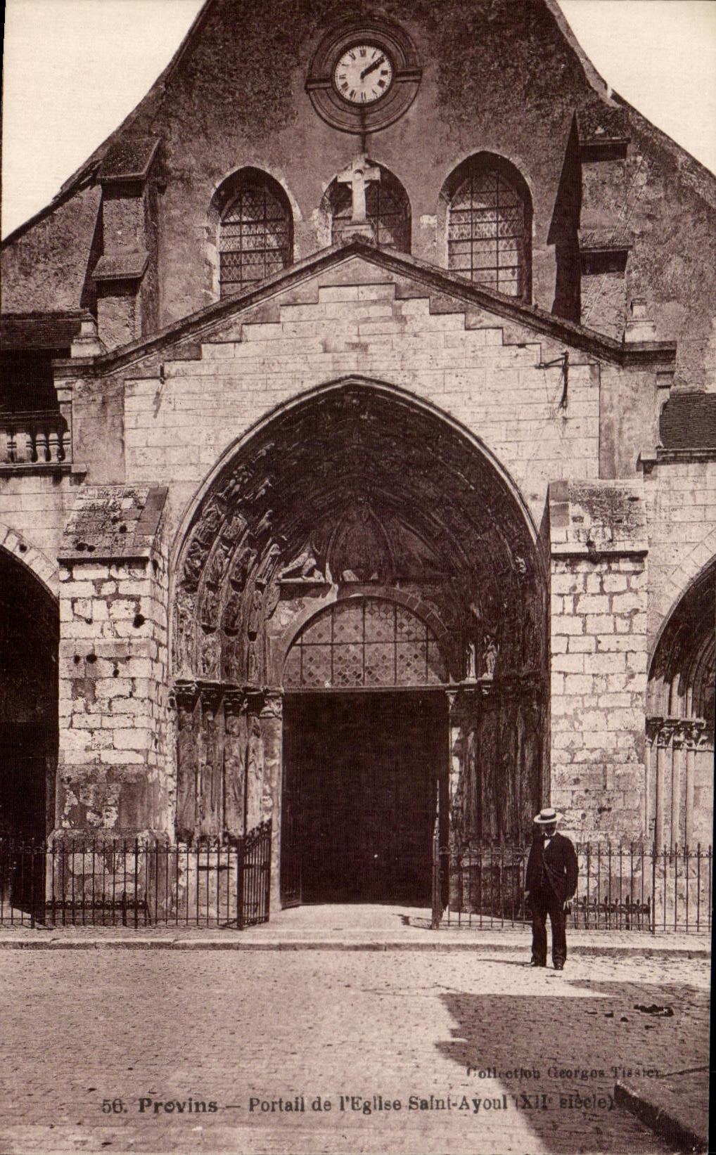 CPA Provins Portail de L'Eglise Saint Ayonl