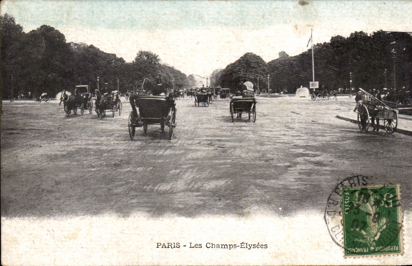 PARIS - Les Champs-Élysées — vue animée avec calèches — éditeur Paris-Poste, n° de série non visible