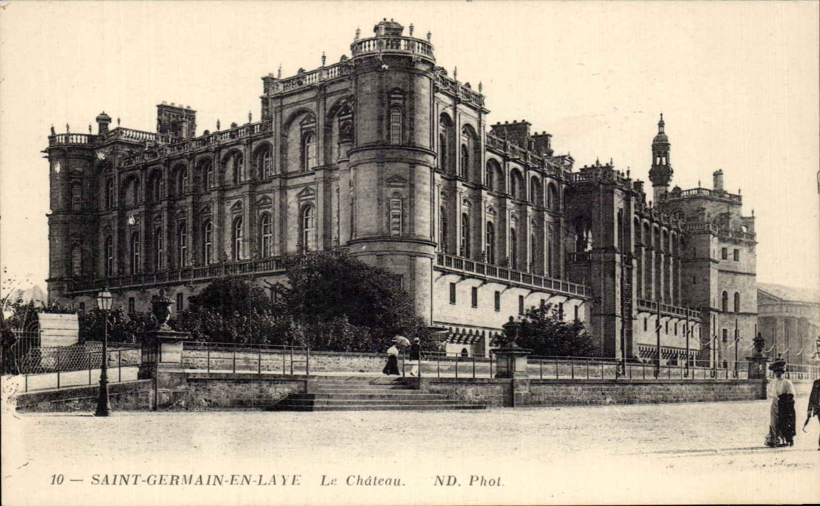 Saint-Germain-en-Laye — Le Château — ND. Phot.