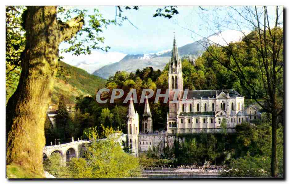 CPM Lourdes La Basilique et le Pic du jer 