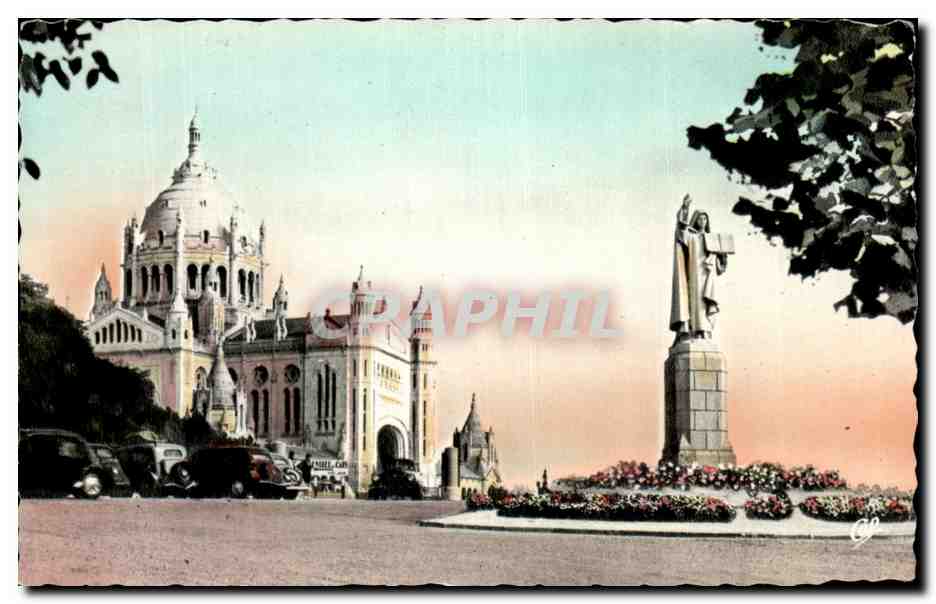 Lisieux — Perspective sur la Basilique et la statue de Sainte Thérèse — C° des Arts Photographiques, Paris