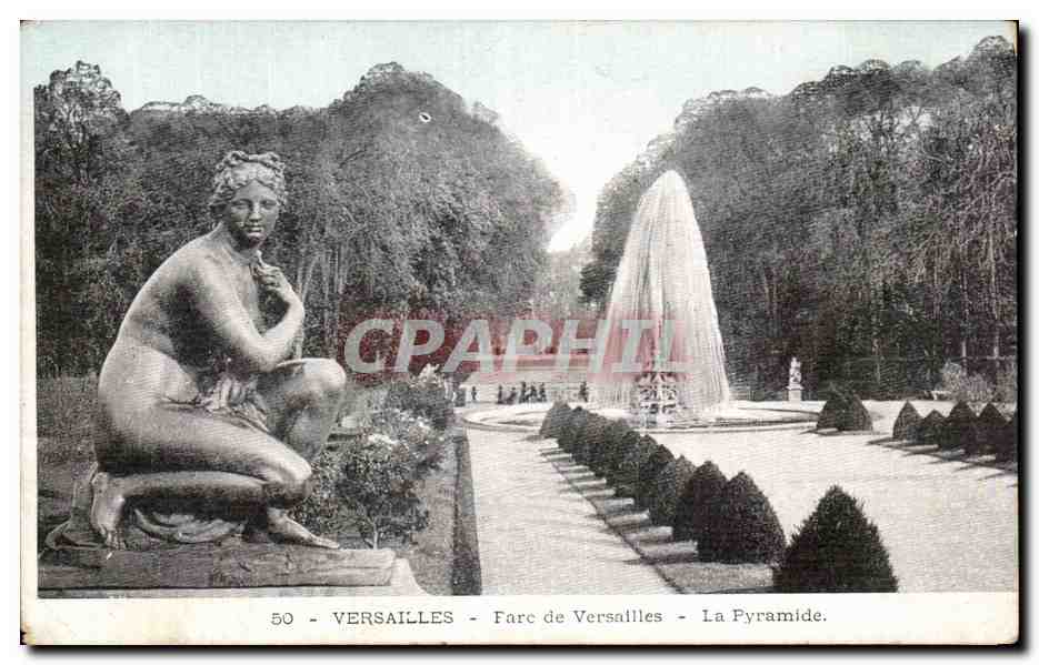 CPA Versailles Parc De Versailles La Pyramide