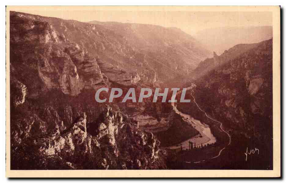 CPA La Douce France Gorges du Tarn Le Point Sublime