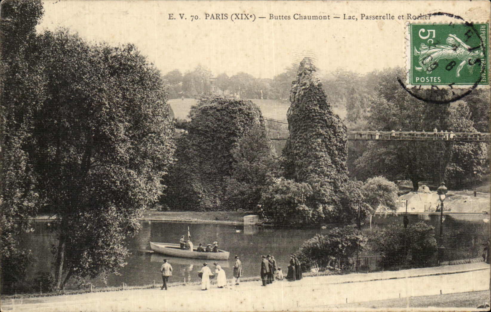CPA Paris Buttes Chaumont Lac Passerelle et rocher