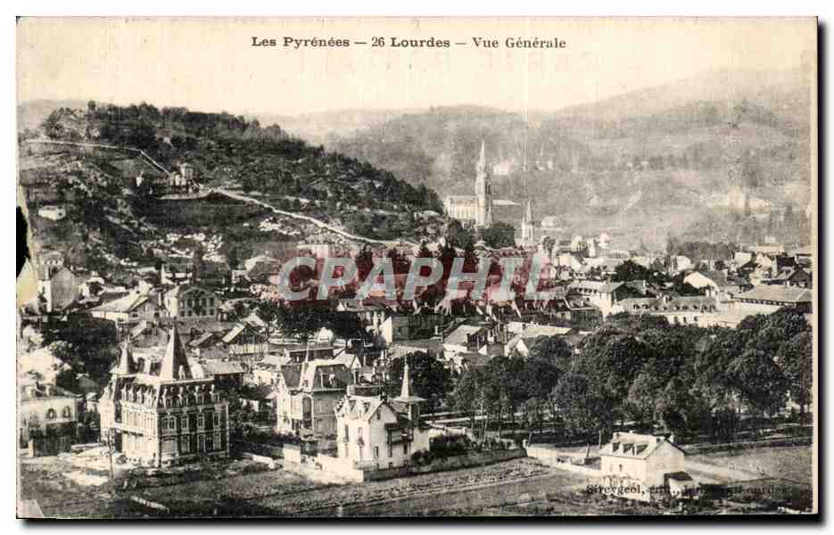 CPA Lourdes Les Pyrenees Vue Generale