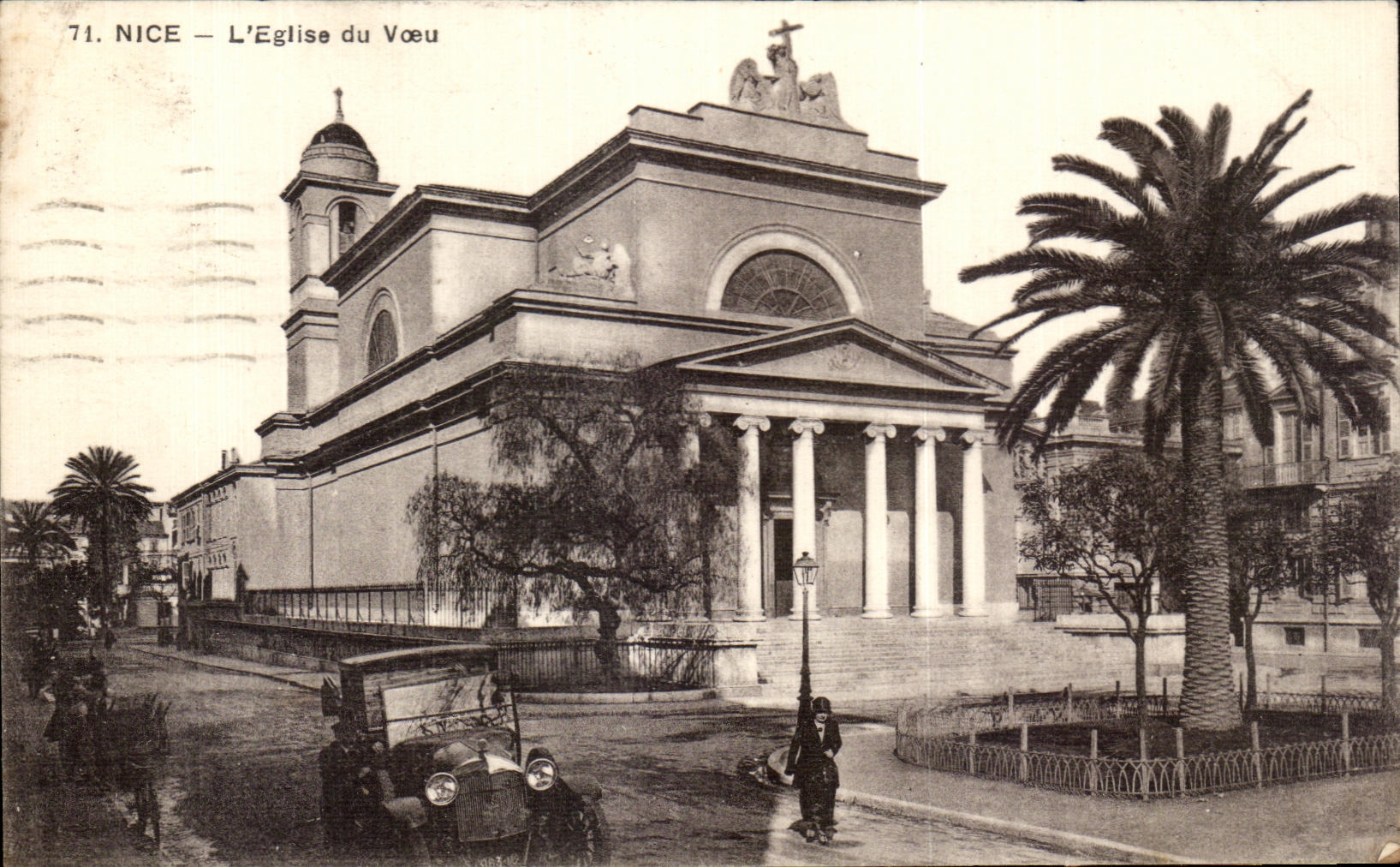 CPA Nice L'Eglise du Voeu Automobile 
