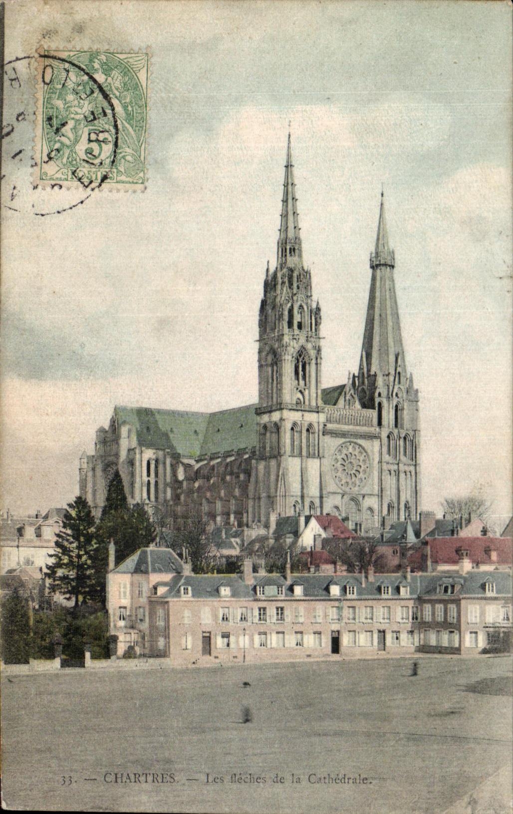 CPA Chartes Les fleches de la Cathedrale