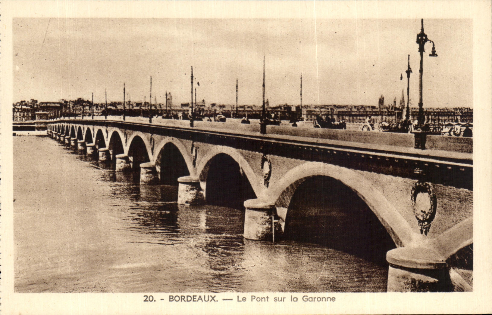 CPA Bordeaux Le Pont sur la Garonne
