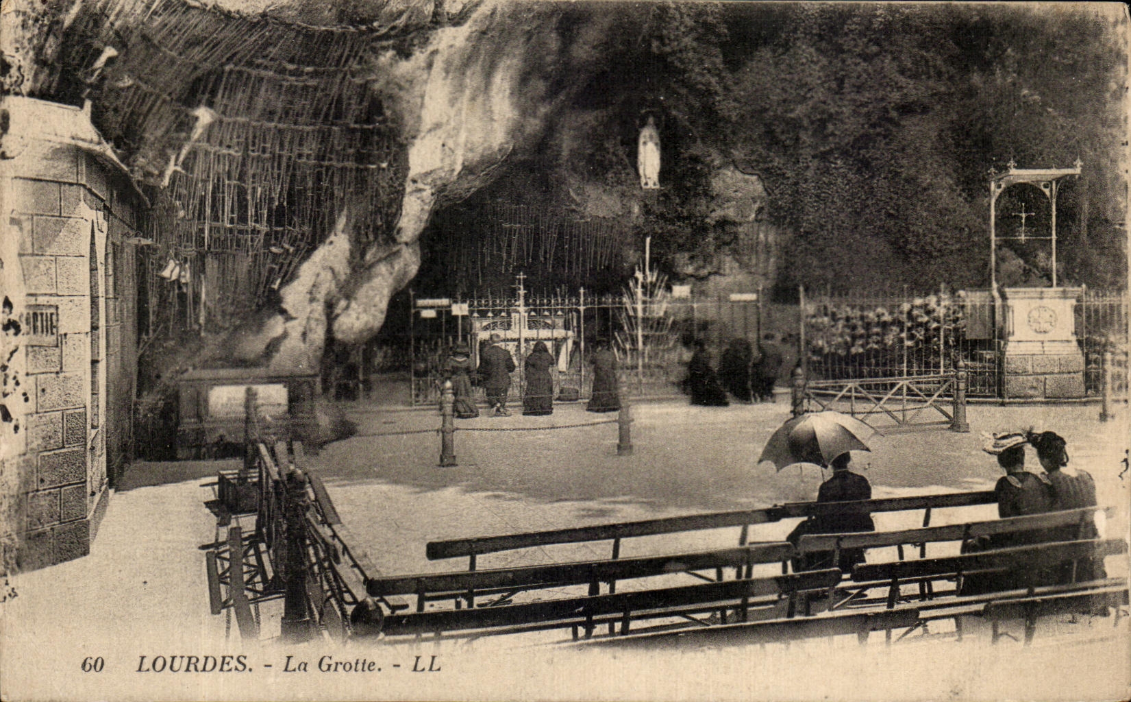 CPA Lourdes La Grotte