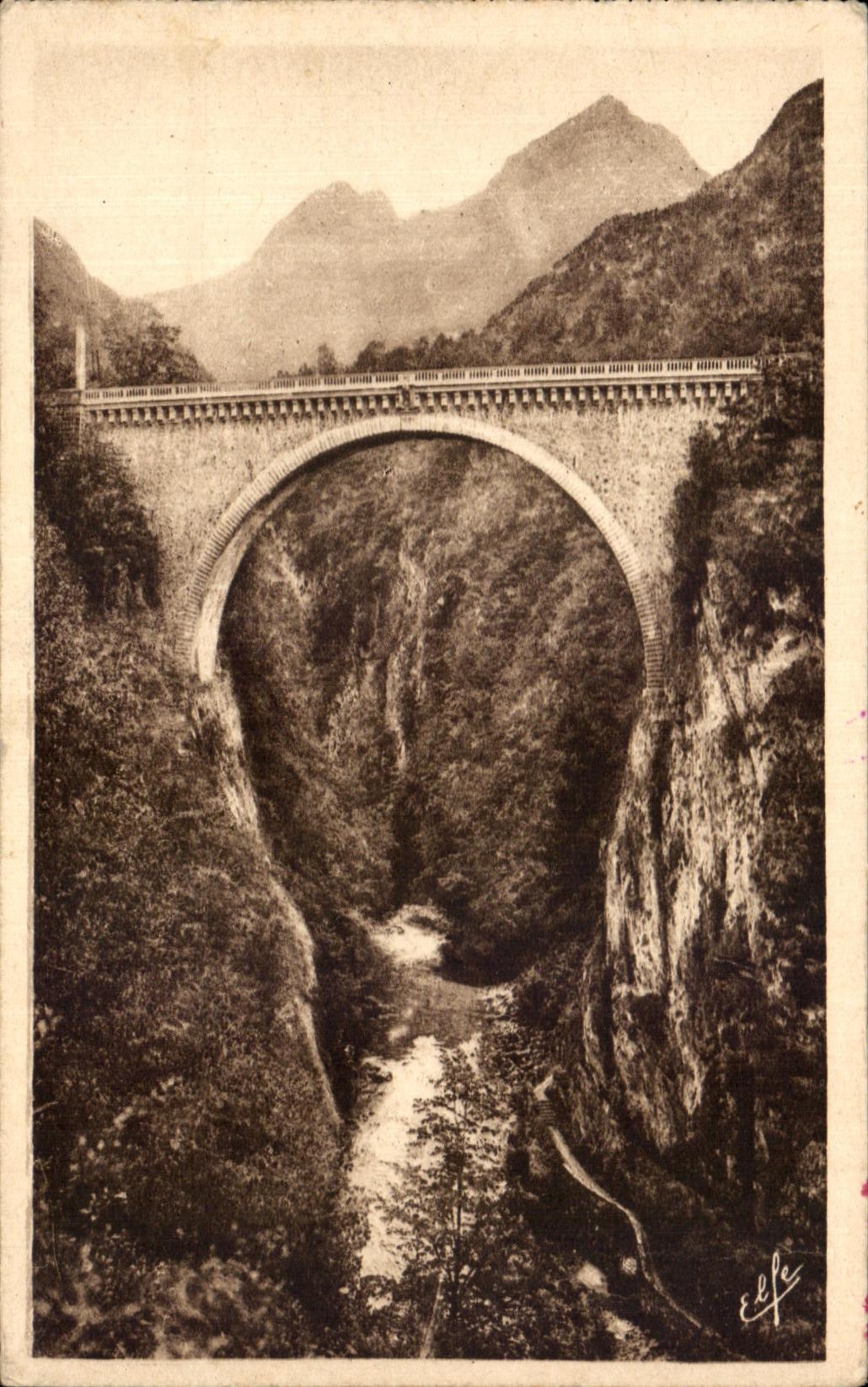 Pont Napoléon — Les Hautes-Pyrénées — éditeur: Laubachot frères