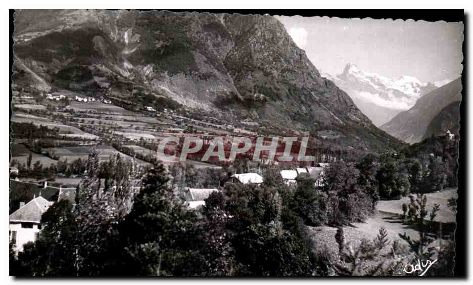 CPA Le Valgaudemar L'Allee Dans le Fond le mont Olan