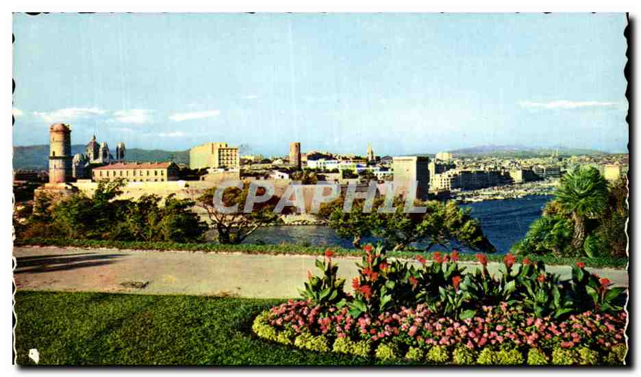 CPA Marseille Le Fort Saint Jean et le Vieux Port Vus du Pharo