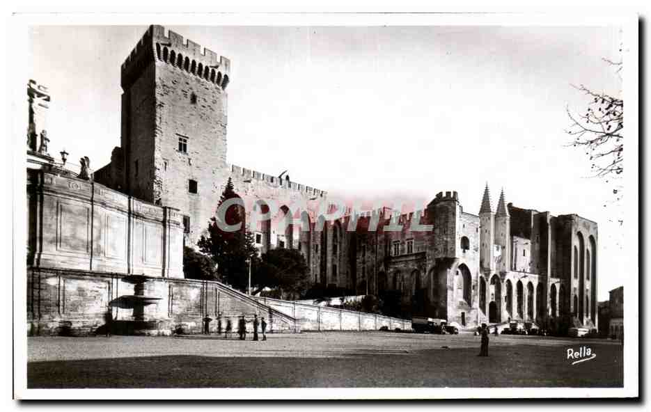 CPA Avignon Palais des Papes Facade Occidentale et Tour Campane