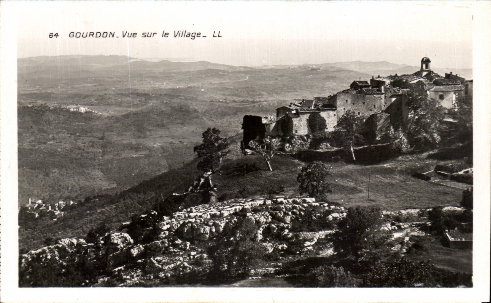 Gourdon — Vue sur le Village — LL