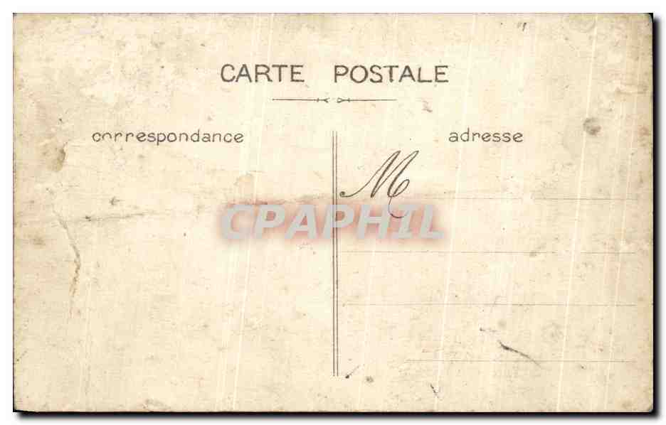 CPA Au Musee Des Invalides les Sept Premiers Drapeaux Pris Aux Allemands Militaria — Verso