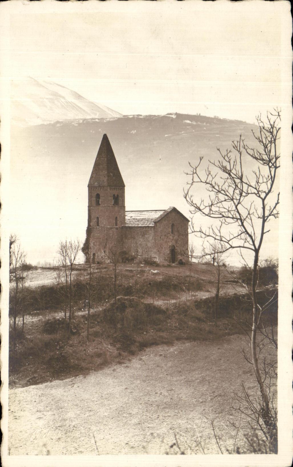 CPA Eglise dans la montagne 