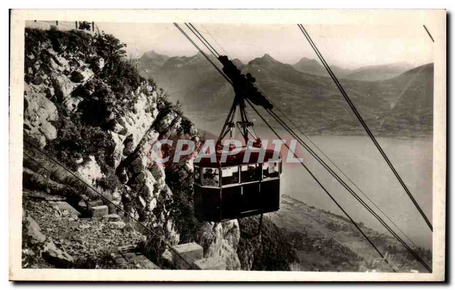 Téléphérique de Vercier-du-Lac — Cabine arrivant à la gare supérieure — Éditions de la Cie des téléphériques