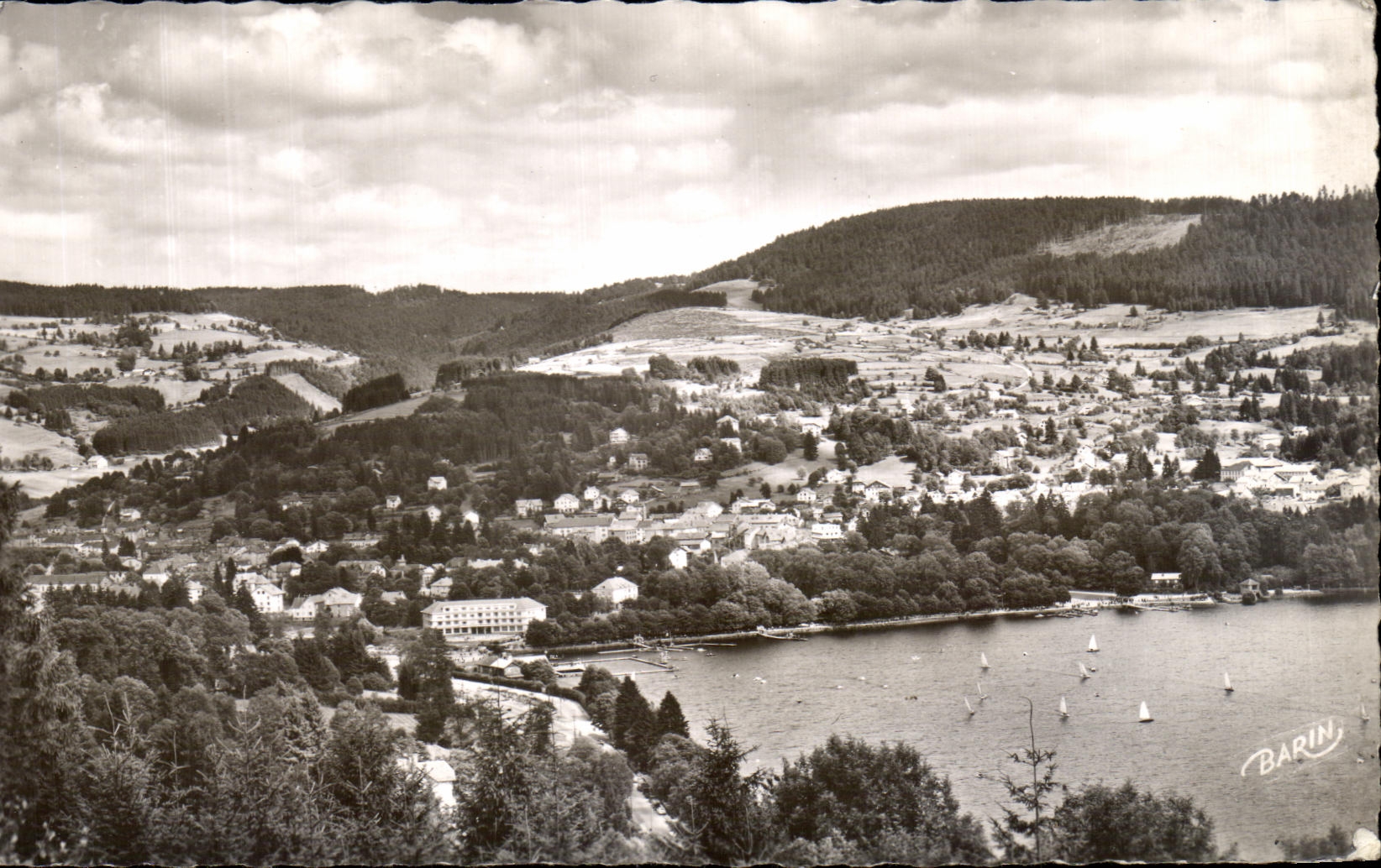 Gérardmer — vue du lac depuis les Xertes — Photo BARIN