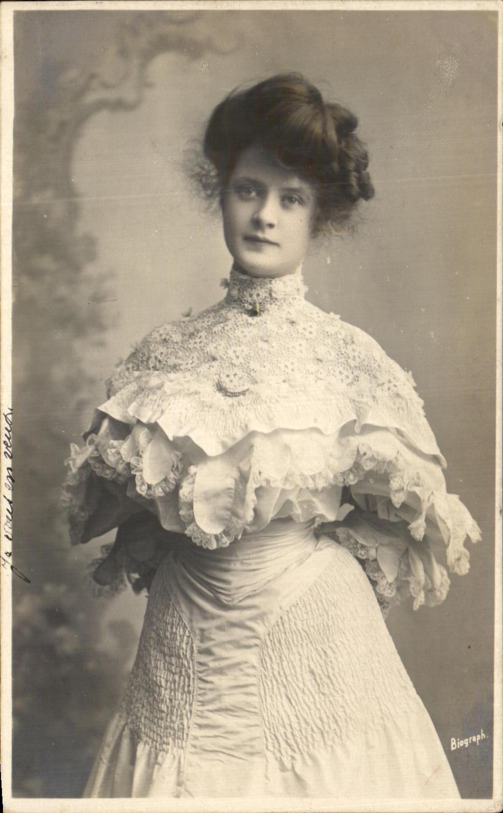 CPA Fantaisie Femme 