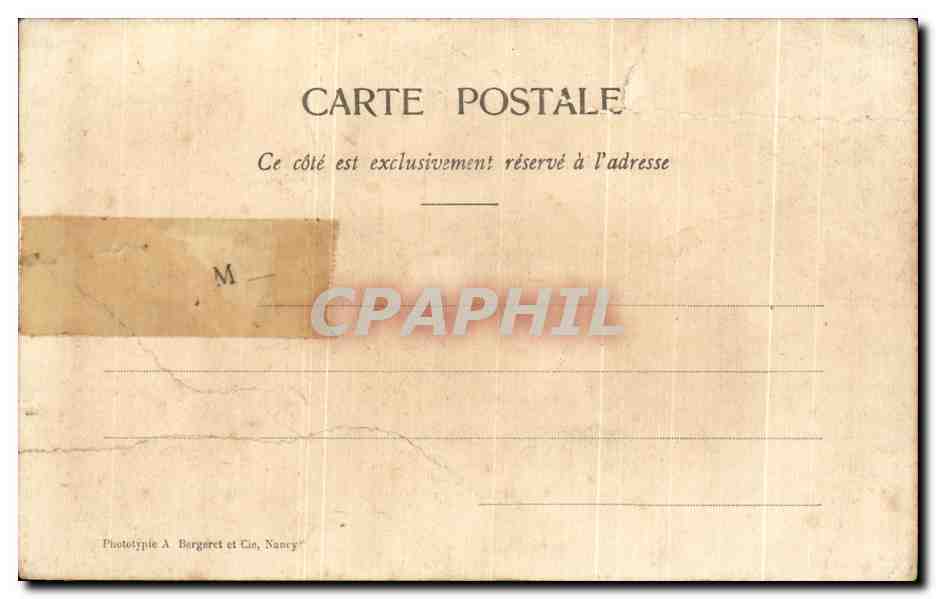 CPA Fantaisie Femme Broderie Dentelle  — Verso