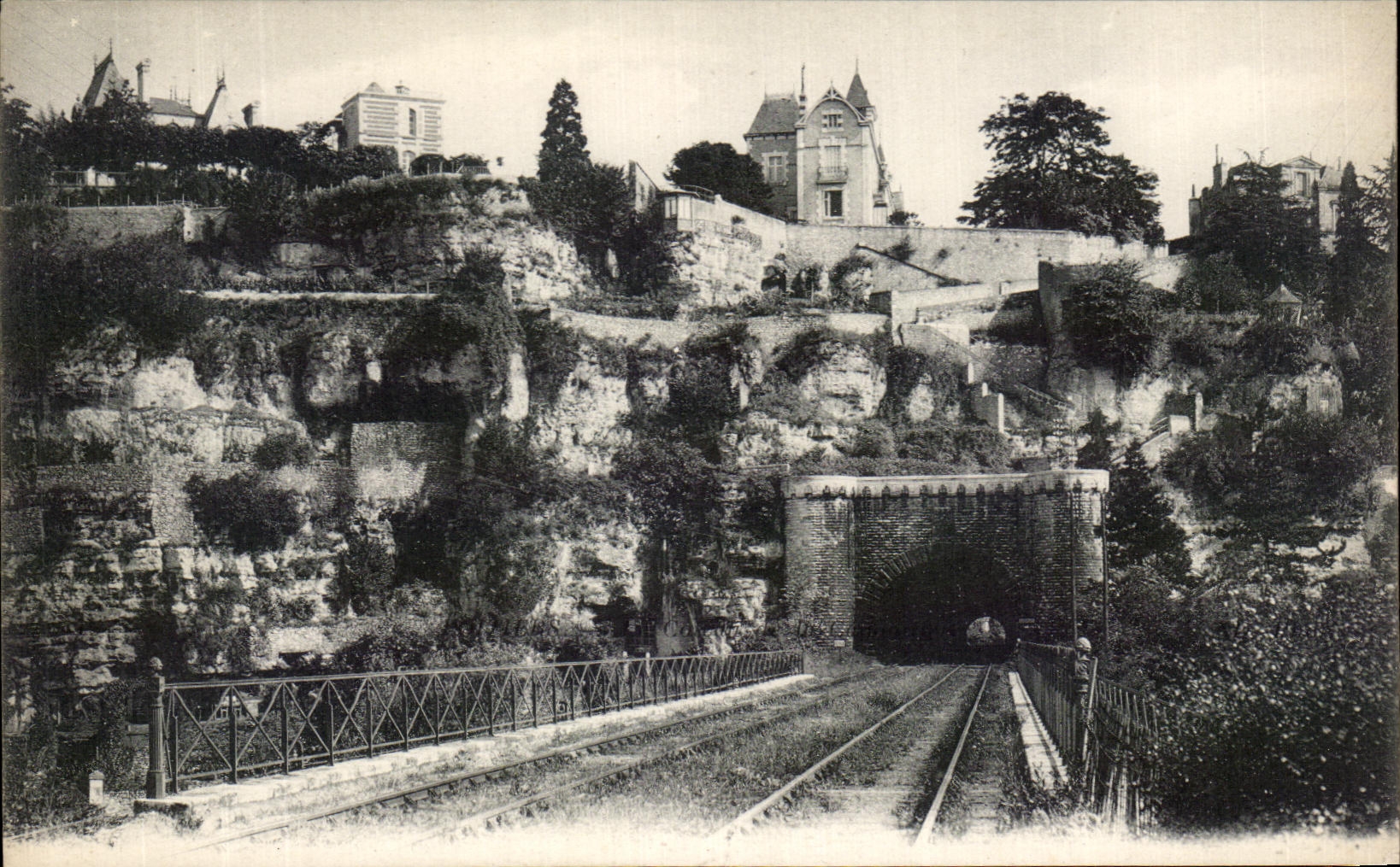 CPA Tunnel de train 