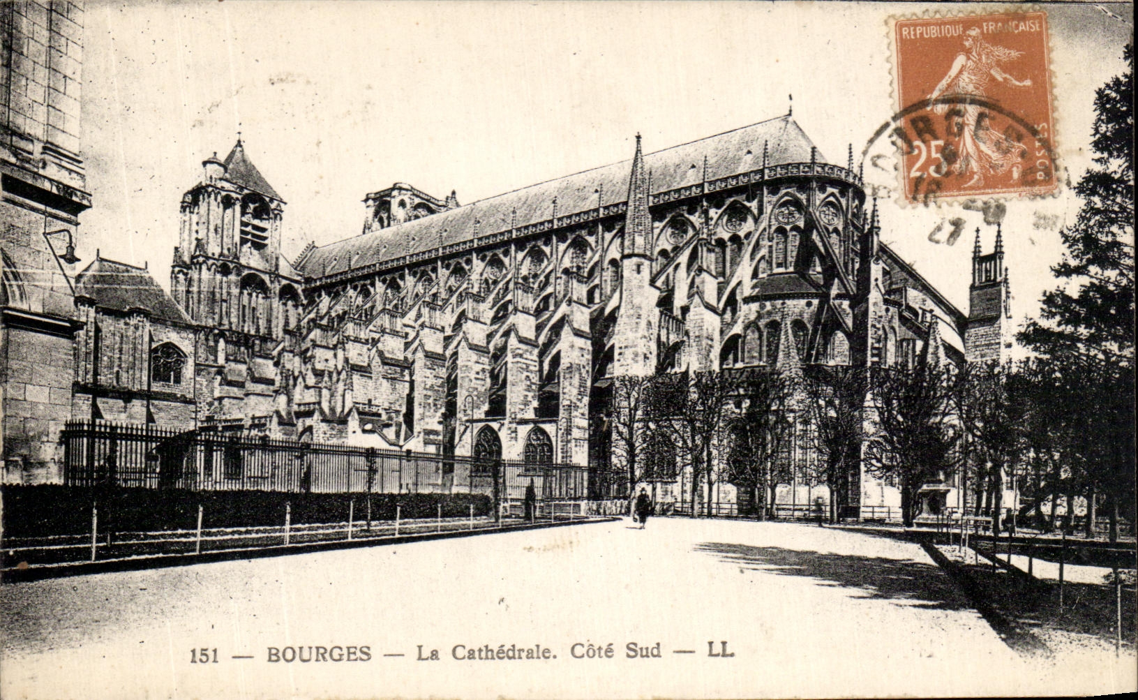 CPA Bourges La Chathedrale Cote Sud