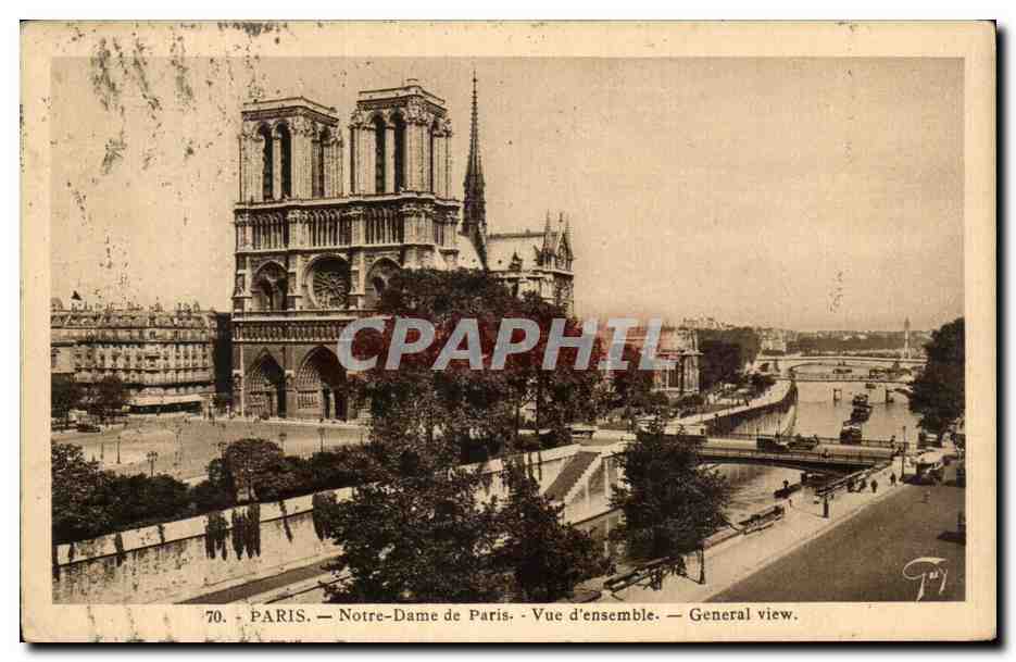CPA Paris Notre Dame de Paris Vue d'Ensemble