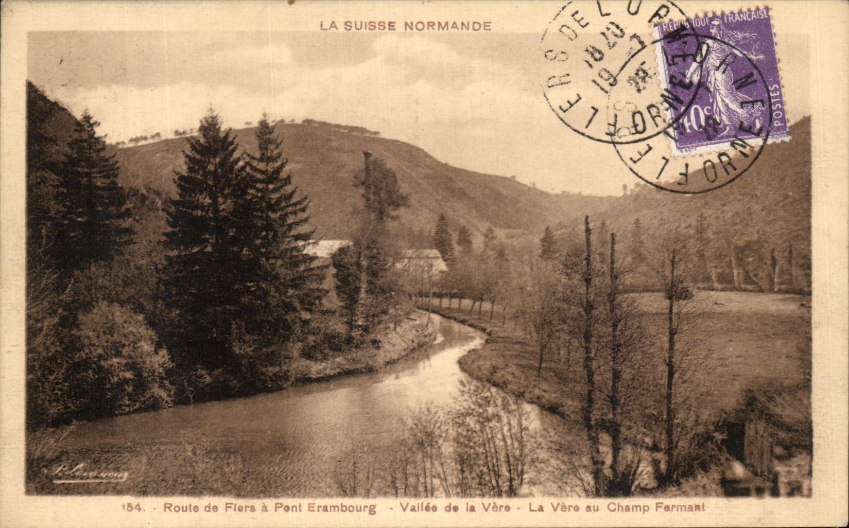 CPA La Suisse Normande Route de Flers a Pont Erambourg Vallee de la Vors La Vere au Champ Fermant 