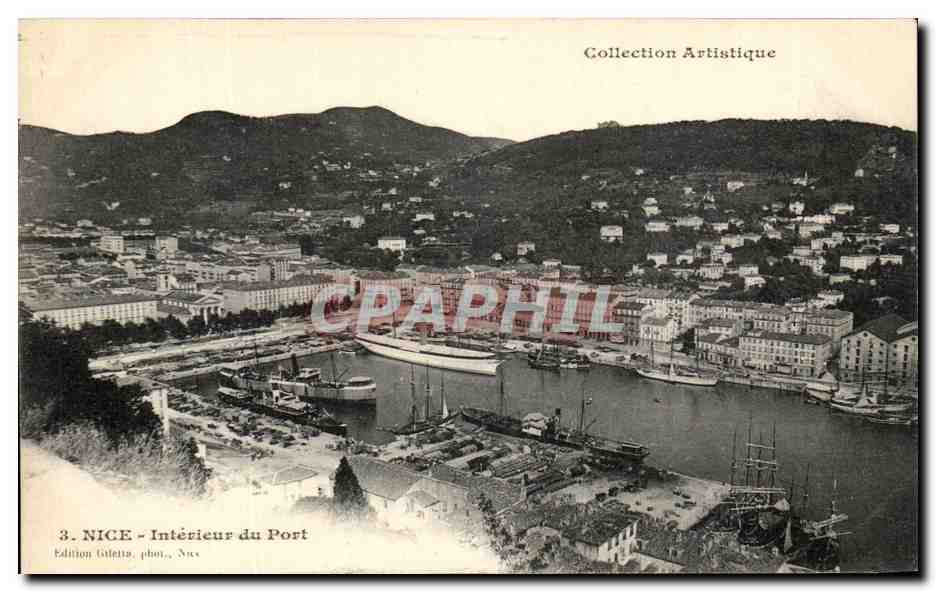 CPA Nice Interieur du Port Bateaux 